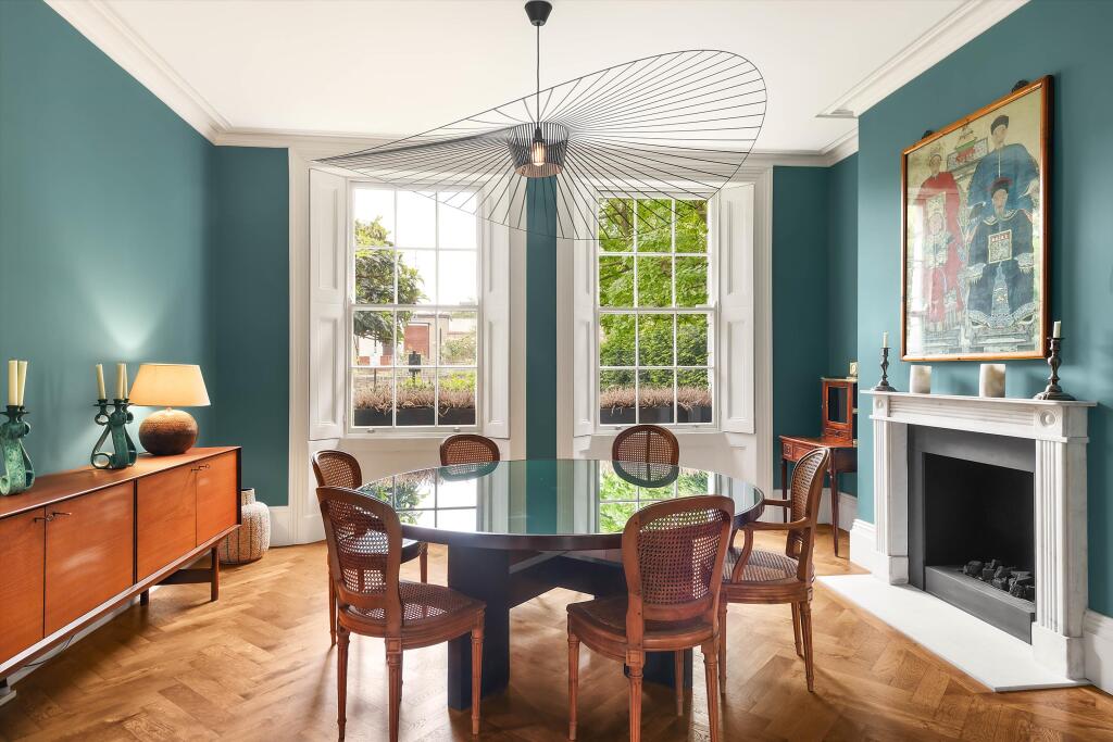 House in London, Kensington - View 3