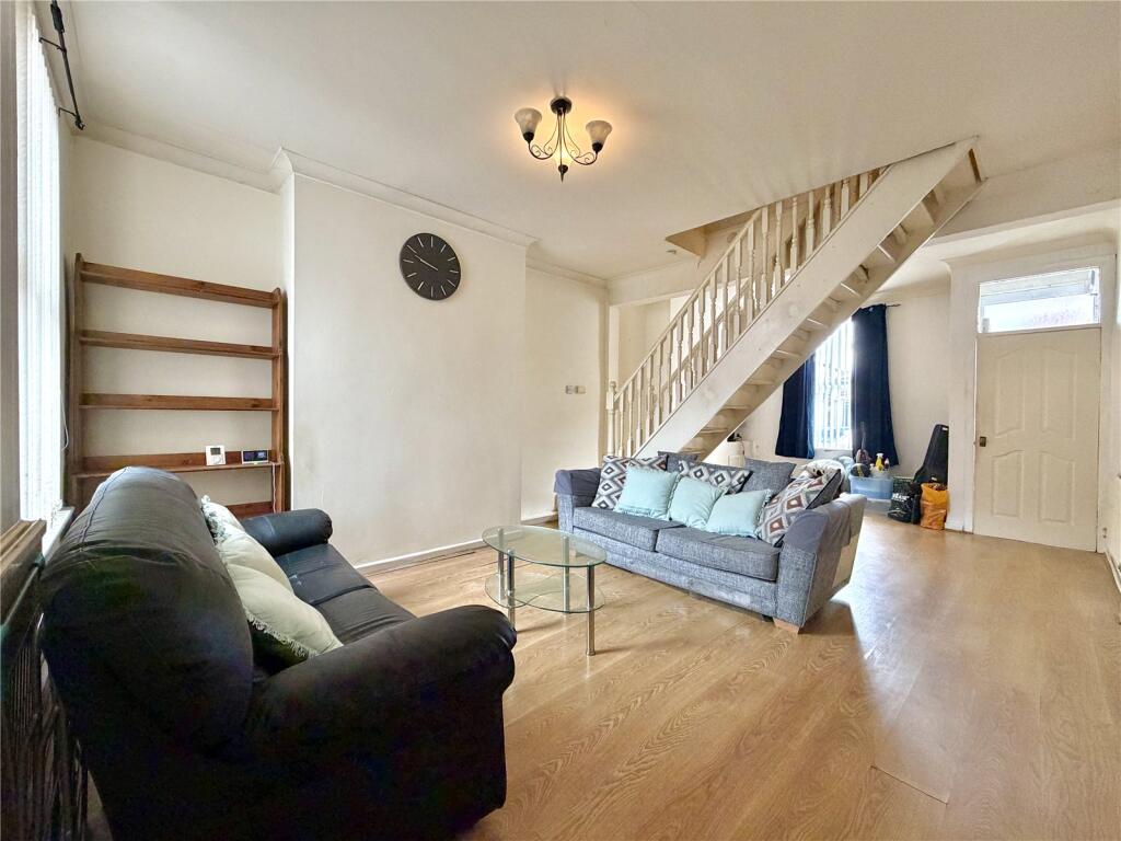 July Street, Bootle, L20 photo 2