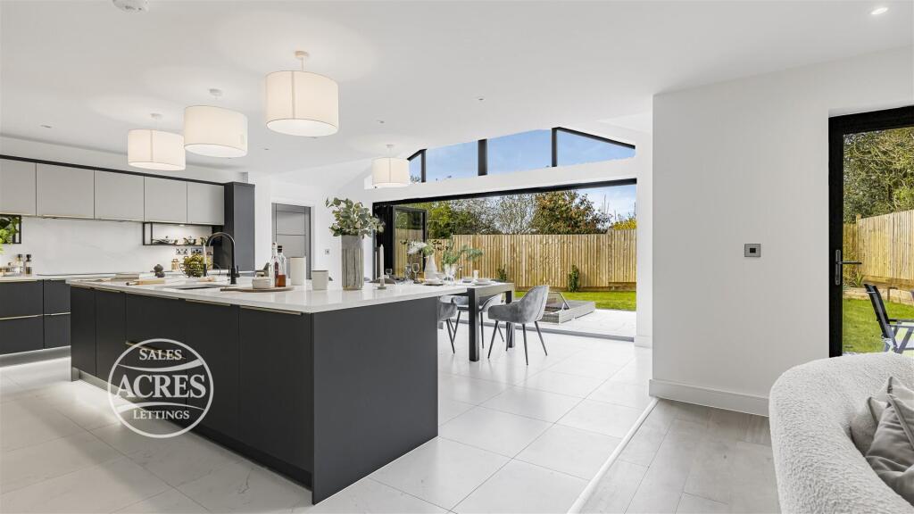 House in Sutton Coldfield, Wheatmore - View 2