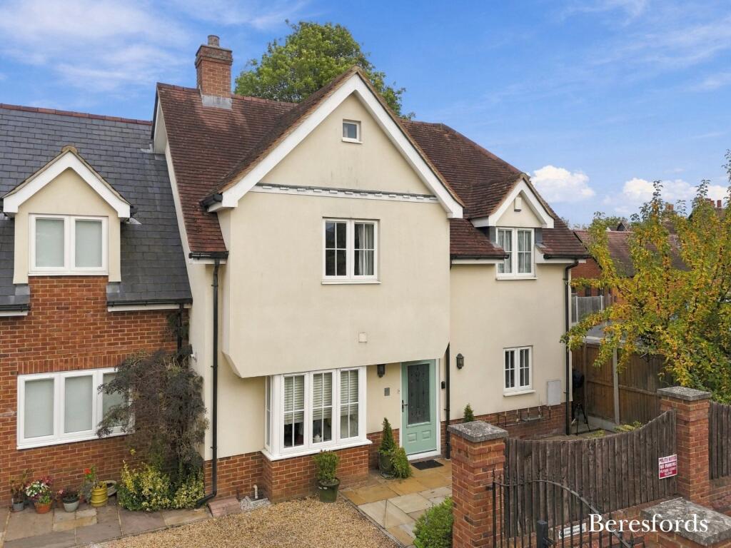 3-bed terraced on High Street, Billericay, CM12, £695,000