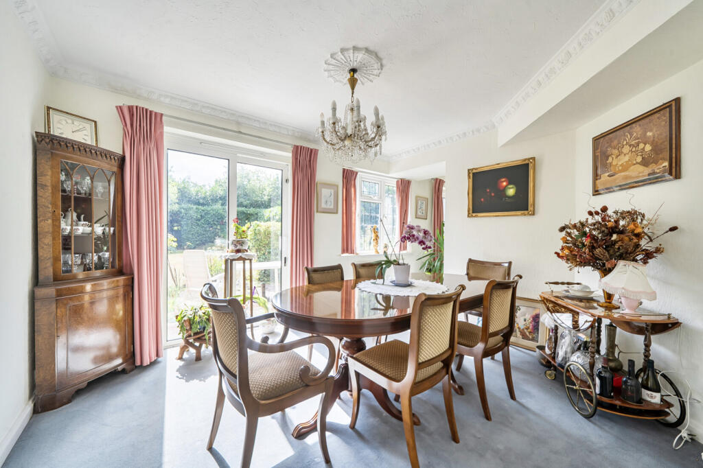 House in High Wycombe, Buckinghamshire - View 4