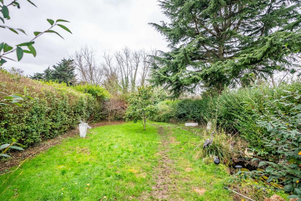Additional image 20 of Radlett Road, Frogmore, St. Albans, Hertfordshire, AL2