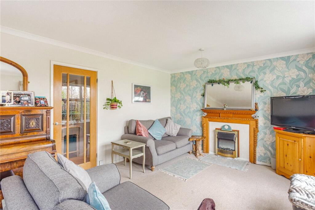 Windmill Drive, Croxley Green, Rickmansworth, Hertfordshire, WD3 - View 3