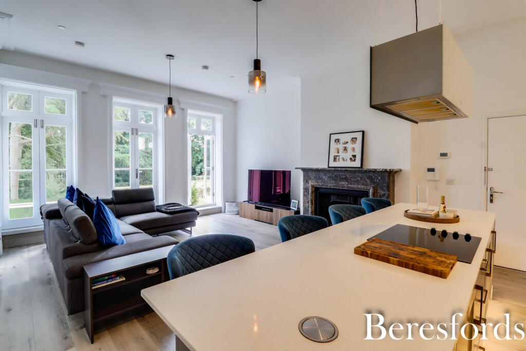 Apartment in Brentwood, Essex - View 5