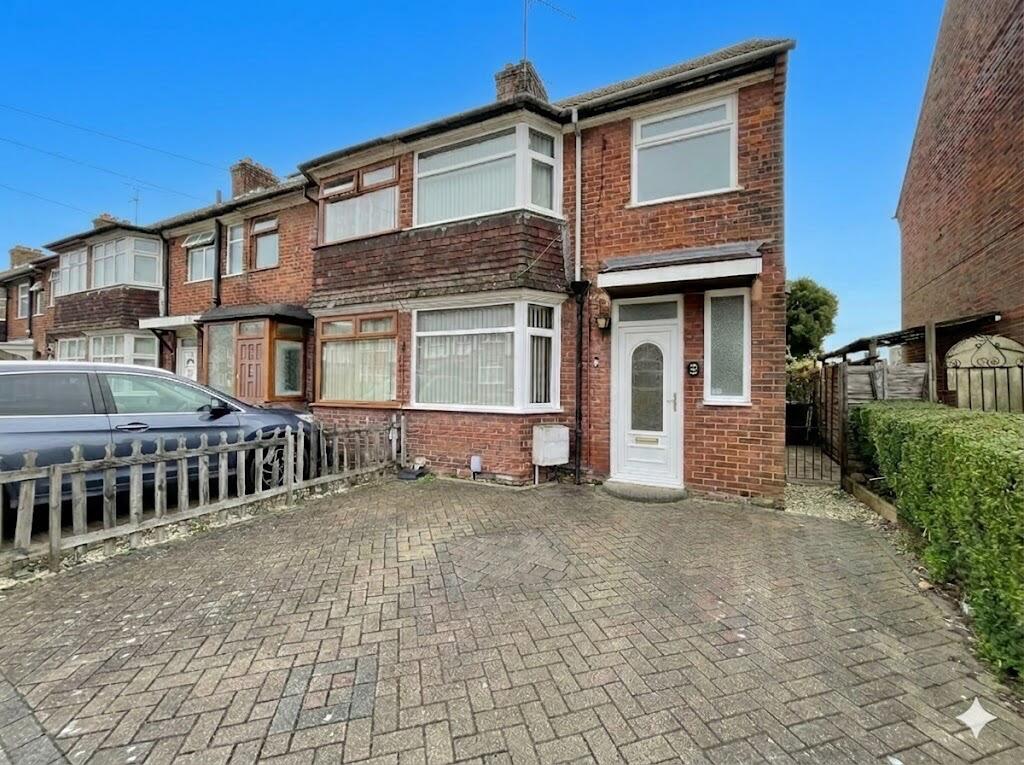2-bed terraced on Gardenia Avenue, Luton, Bedfordshire, LU3 2NT, £260,000
