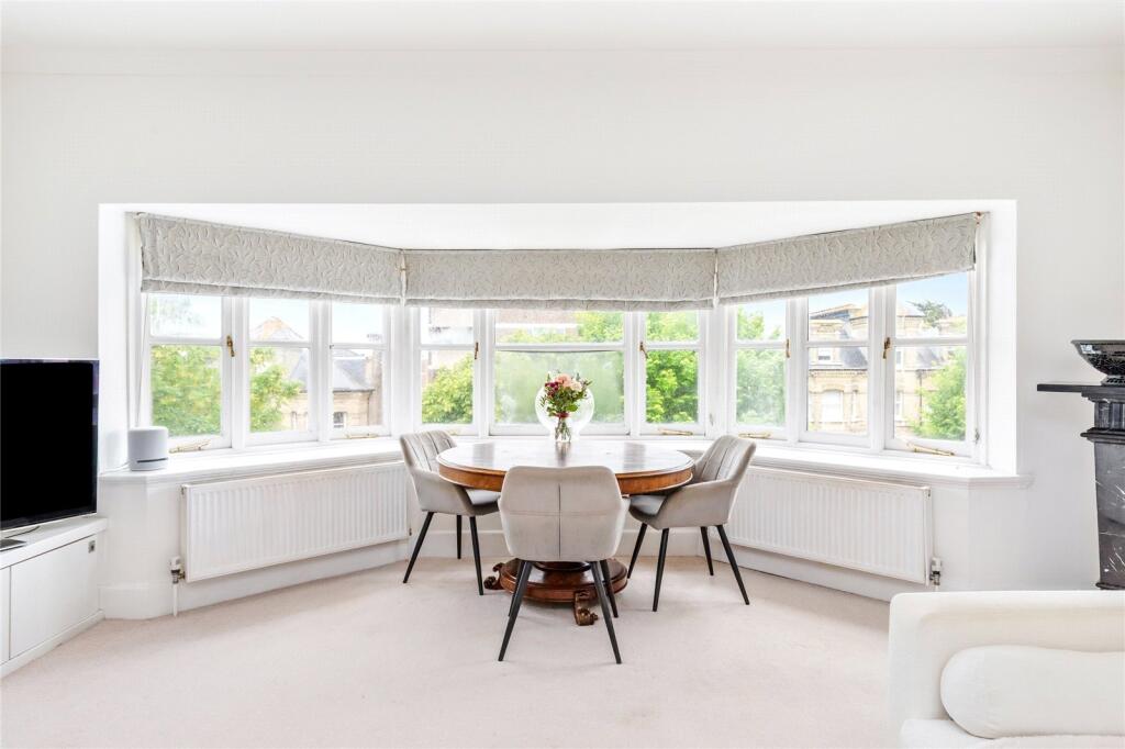 Apartment in Hove, Brunswick - View 4