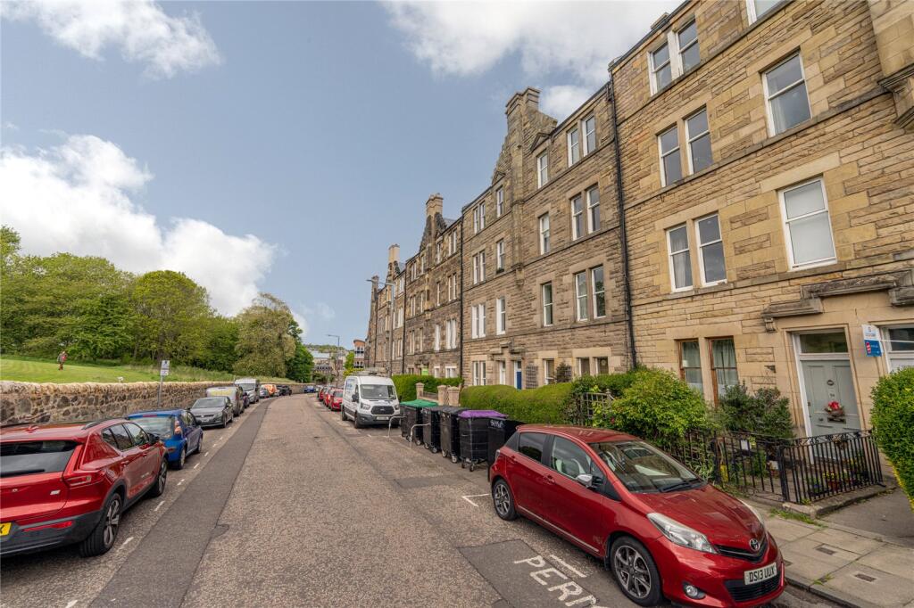 Main image of property: 27(1F2) Royal Park Terrace, Edinburgh, EH8