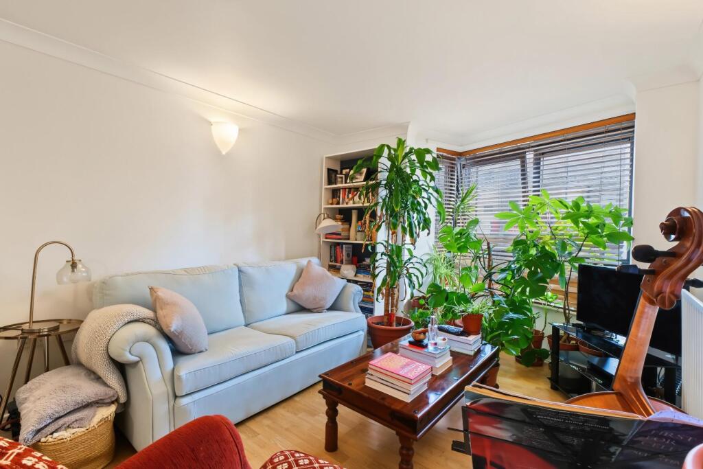 Apartment in London - View 3
