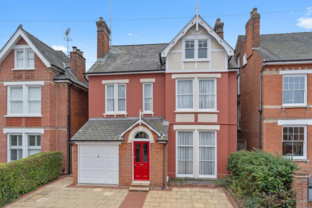 Main image of property: Inglis Road, Lexden, Colchester, Essex, CO3