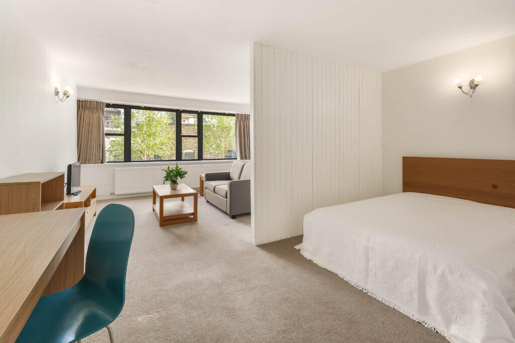 Apartment in London - View 3