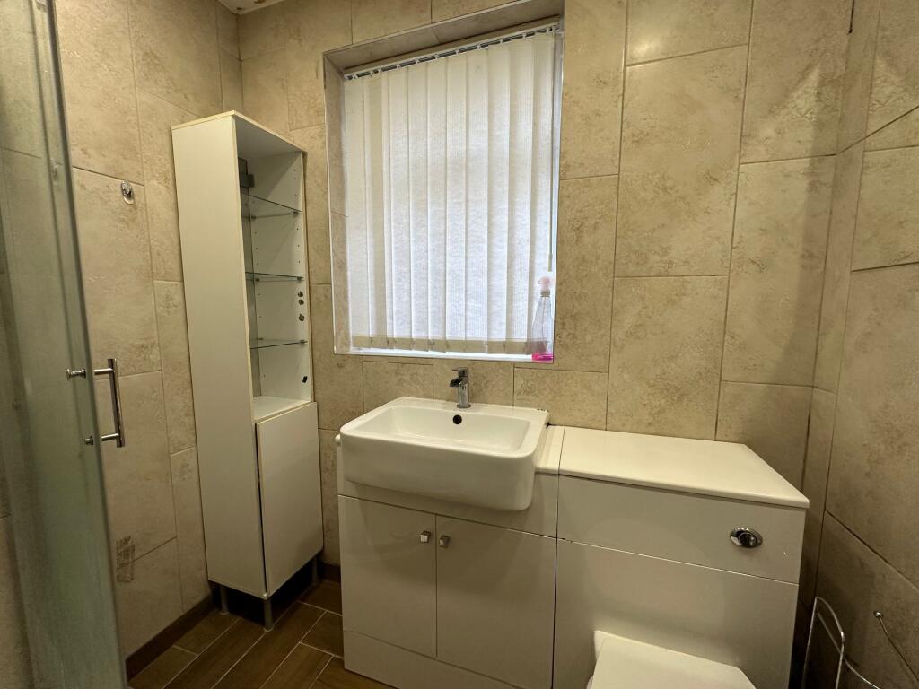 2 bedroom maisonette for rent
