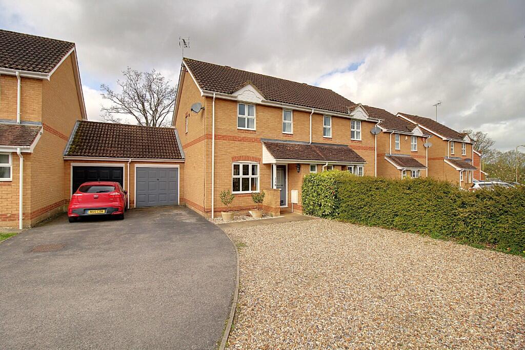 Main image of property: Hop Garden Road, Hook, Hampshire, RG27