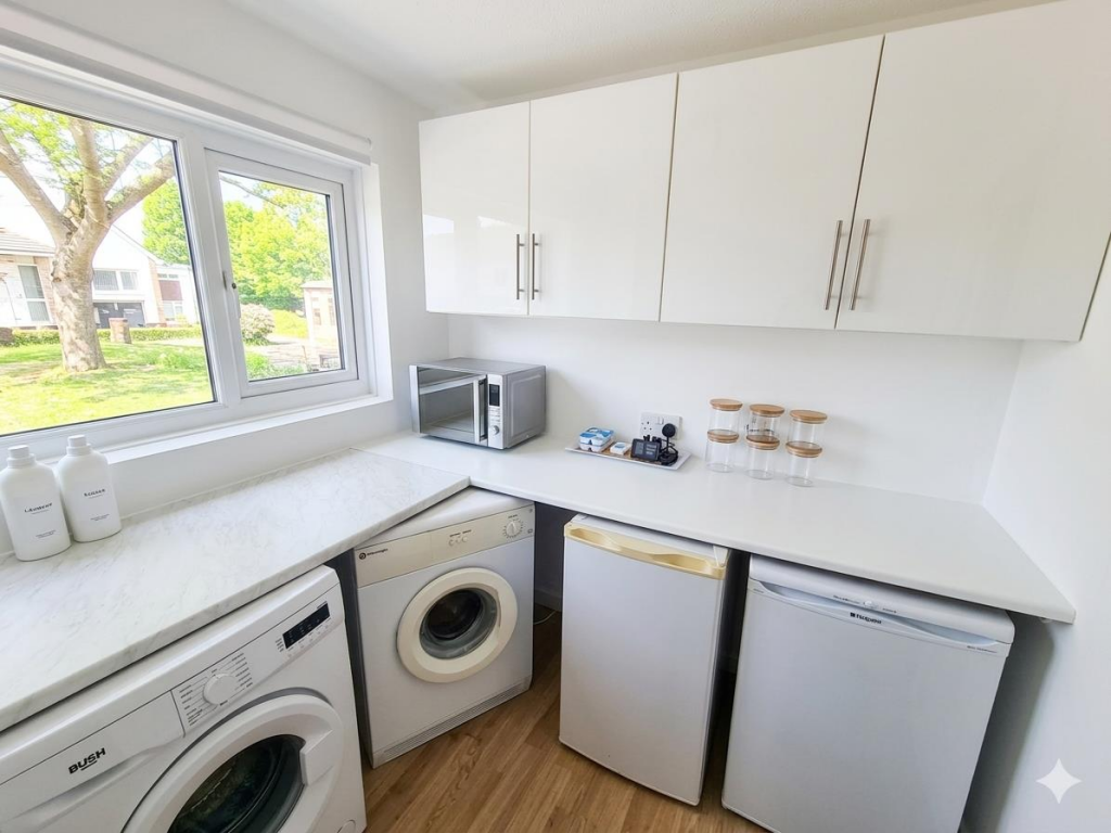 House in Gosport, Hampshire - More