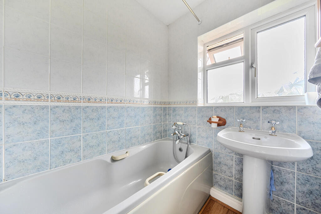 House in Mid Devon, Tiverton - More