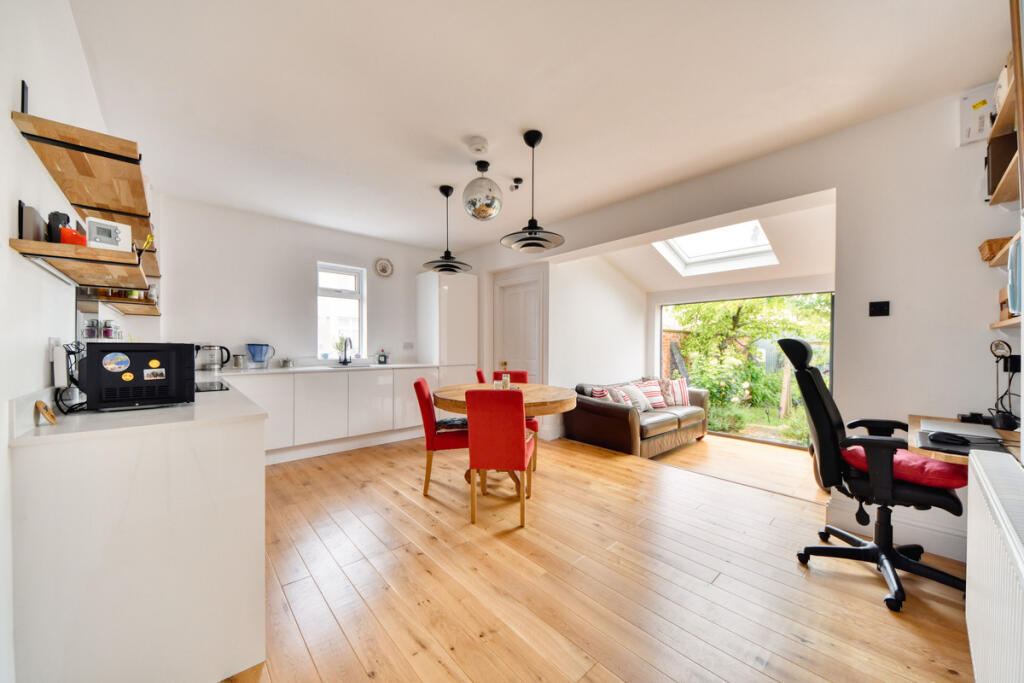 House in Cotswold, Watermoor, Cirencester - View 3