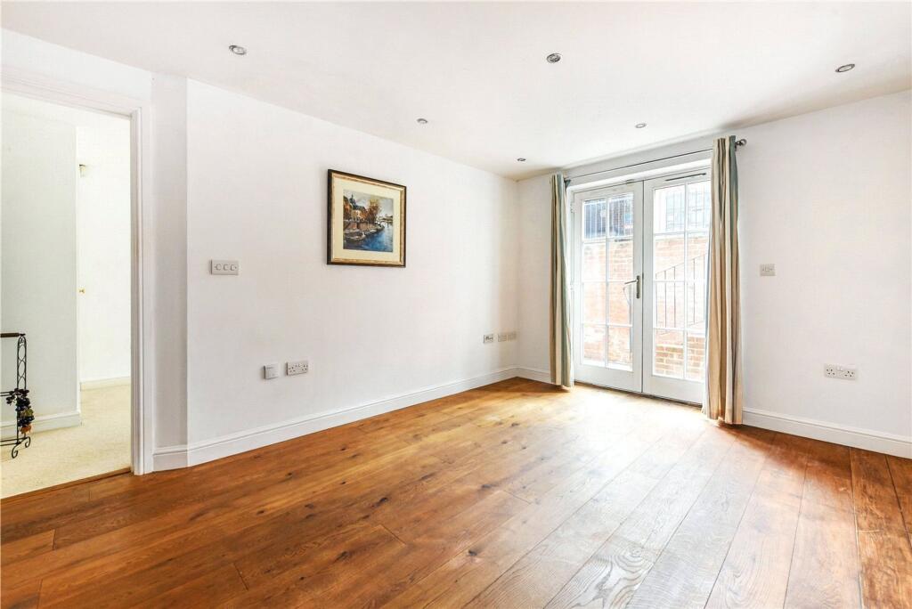 Apartment in Chichester - View 3