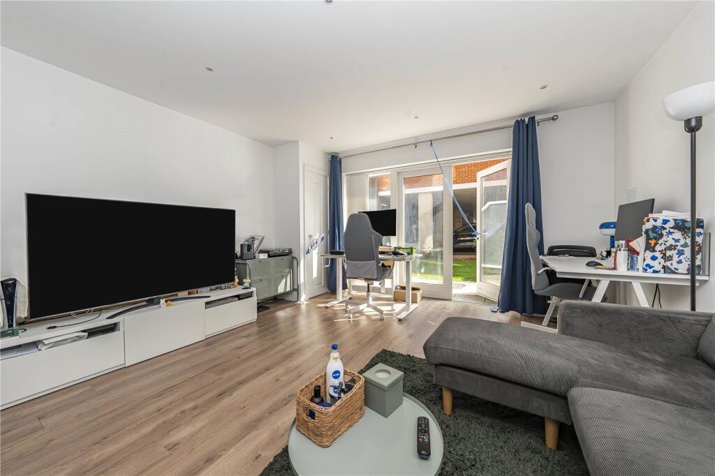 328 Kingston Road, Wimbledon, London, SW20 photo 2