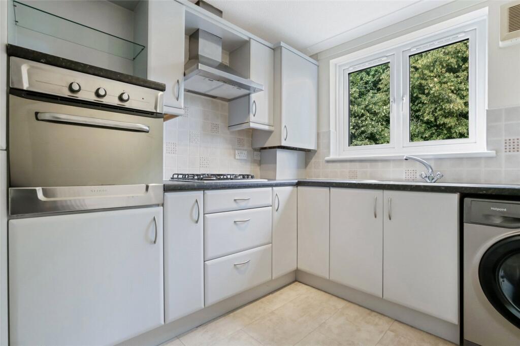 Apartment in Falkirk - View 3