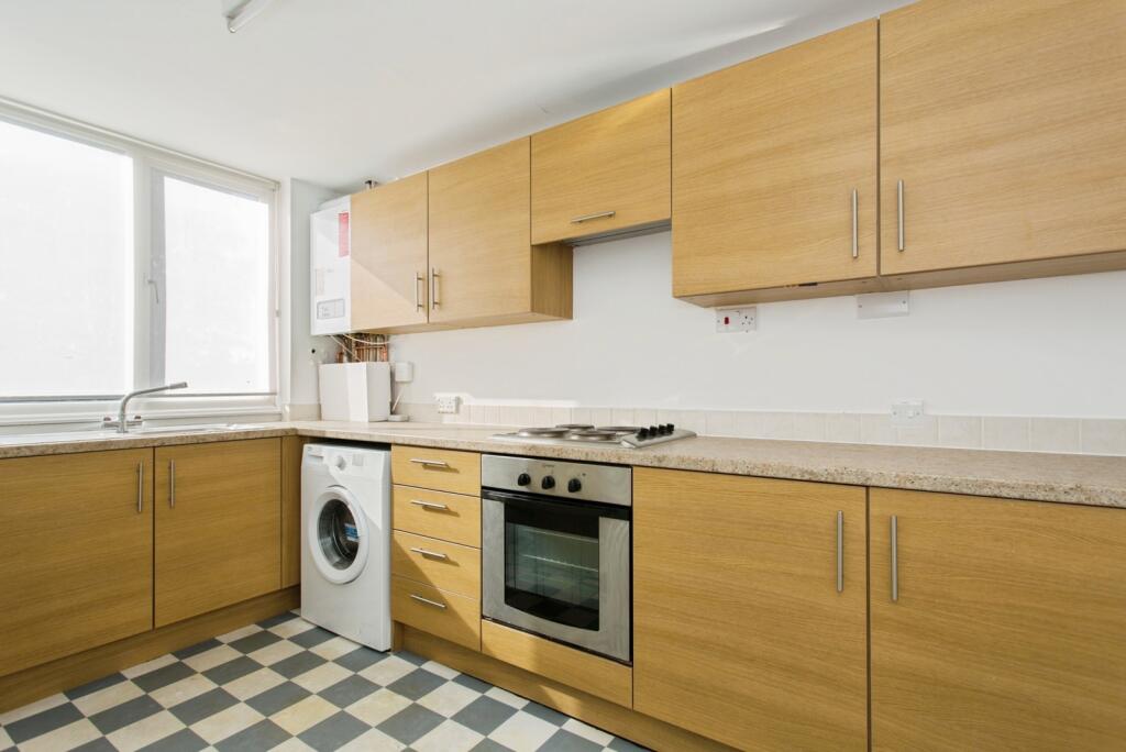 Main image of property: Chesterton Road, Cambridge, Cambridgeshire, CB4