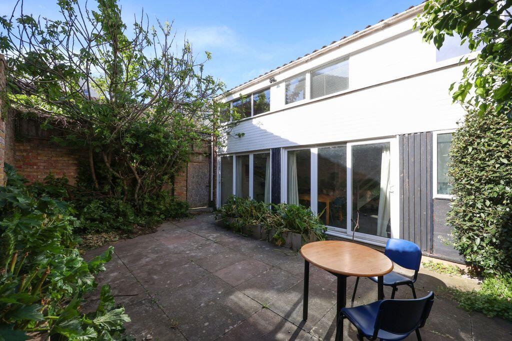 Main image of property: High Kingsdown | Kingsdown