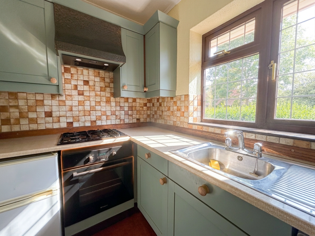 House in Nottingham - View 5