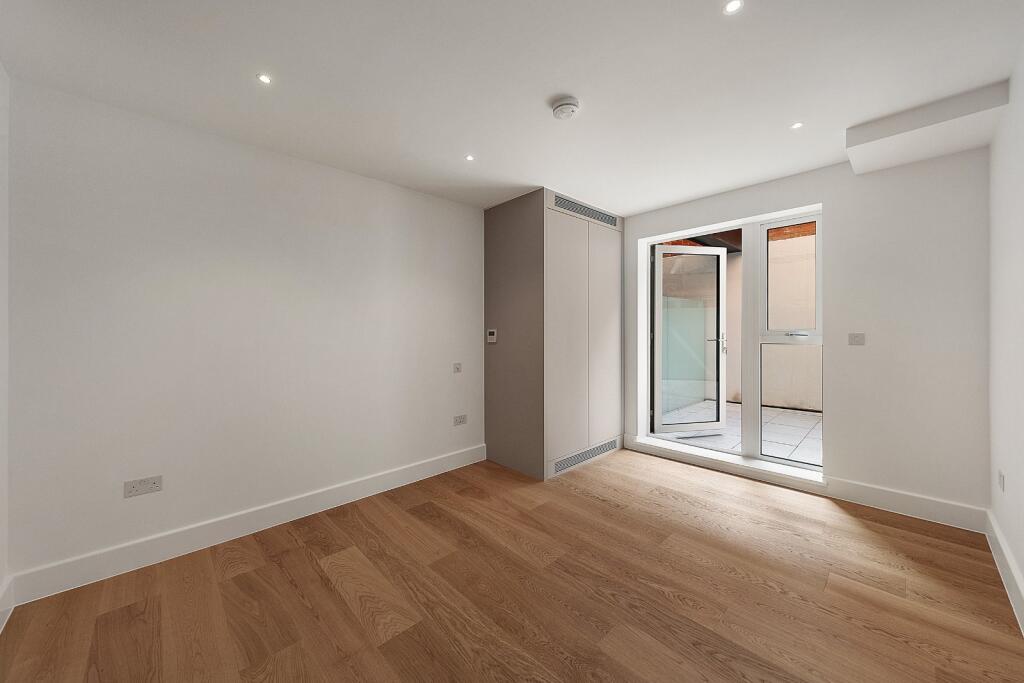 Apartment in London, Earl's Court - View 2
