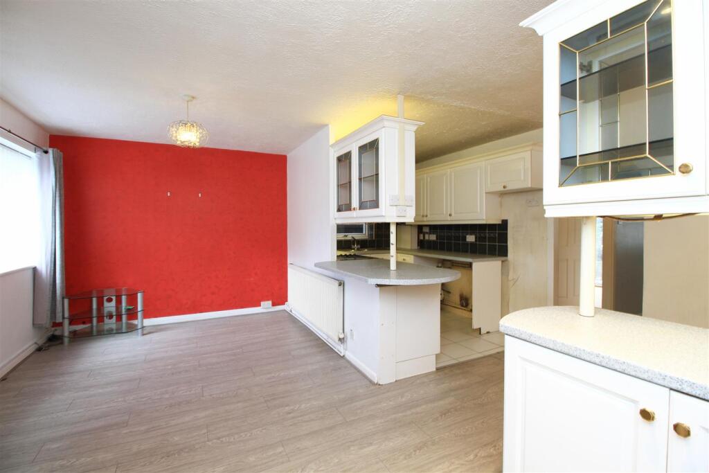 The Winnows, Denton, Manchester photo 2