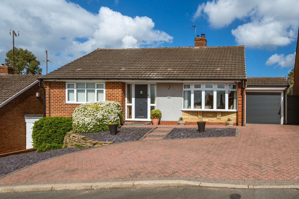 2-bed detached on Newfield Drive, Kingswinford, £450,000