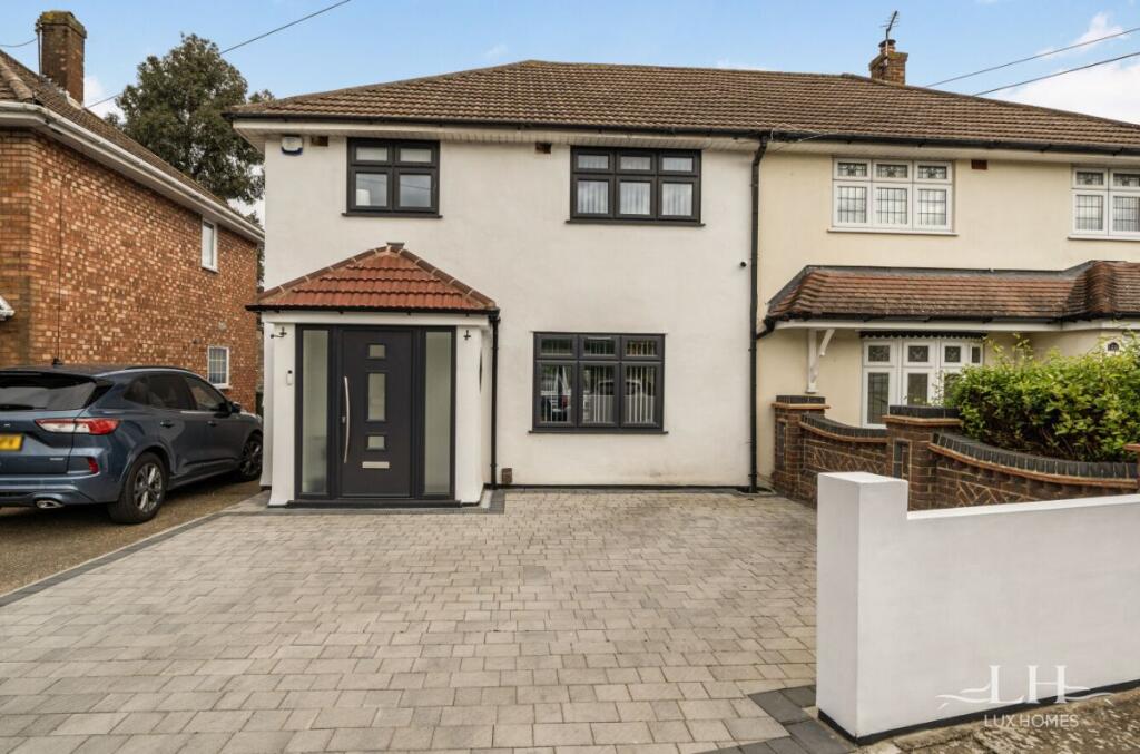 Main image of property: Kingaby Gardens, Rainham