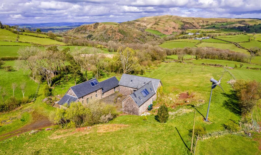 Main image of property: Llanddeusant, Llangadog