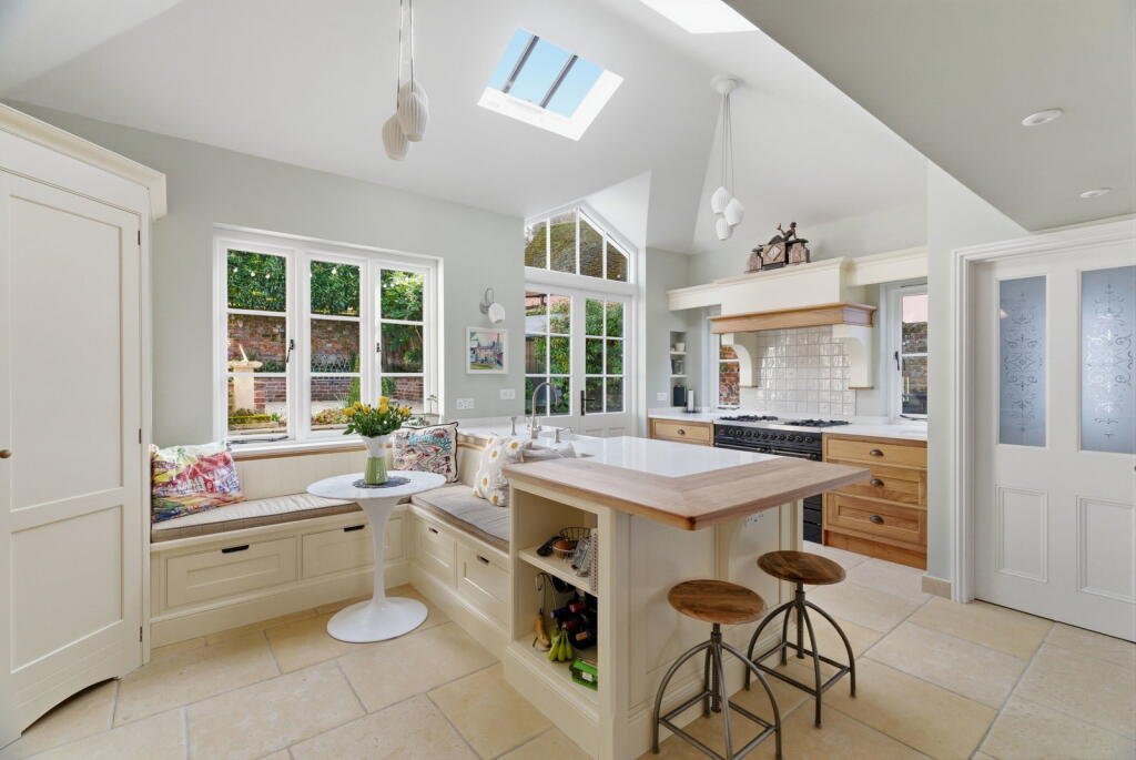 House in Cambridge - View 2