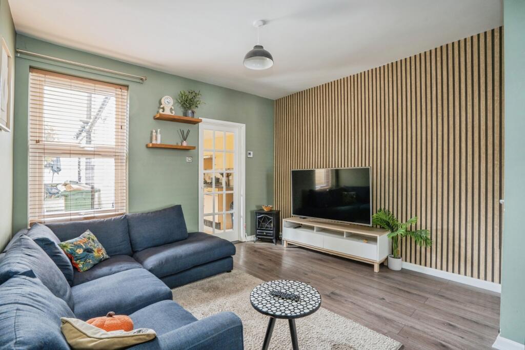 House in Portsmouth - View 3