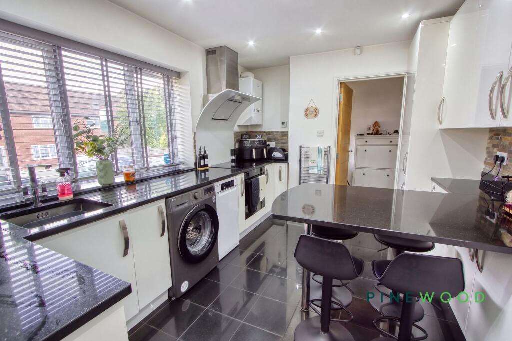 House in North East Derbyshire, Calow - View 5