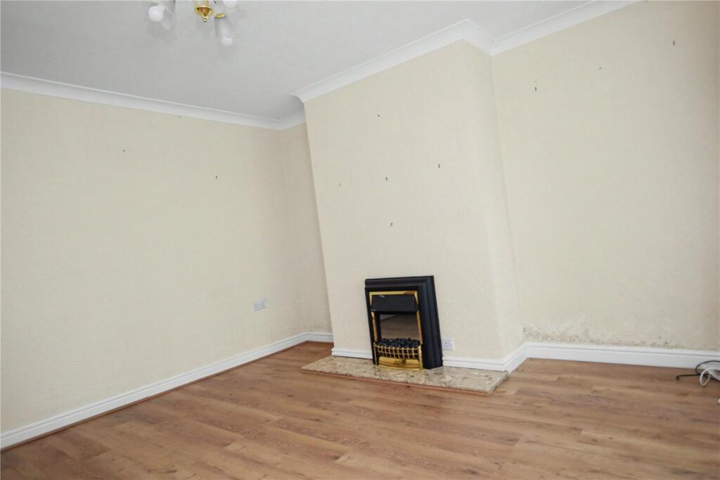 House in Wakefield - View 4