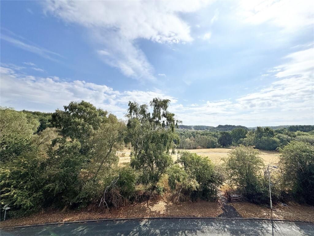 Apartment in Cannock Chase, Brindley Heath - View 2