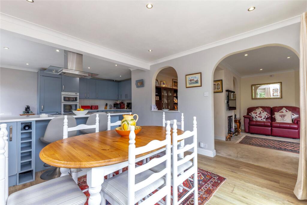 House in Guildford - View 5