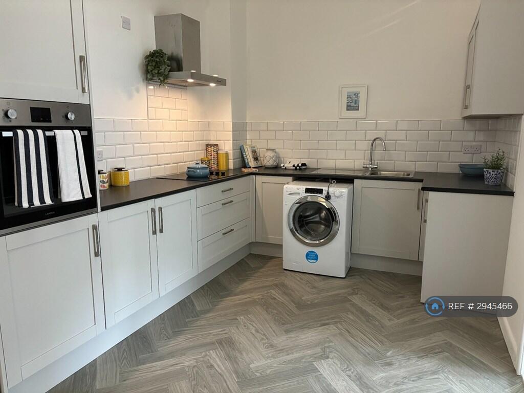 Main image of property: Elm Grove, Southsea, PO5