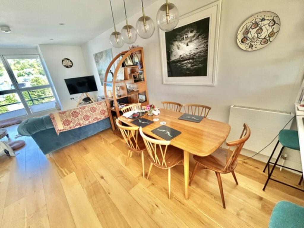 House in Brighton - View 5