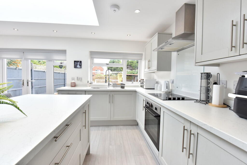 House in Dudley - View 5