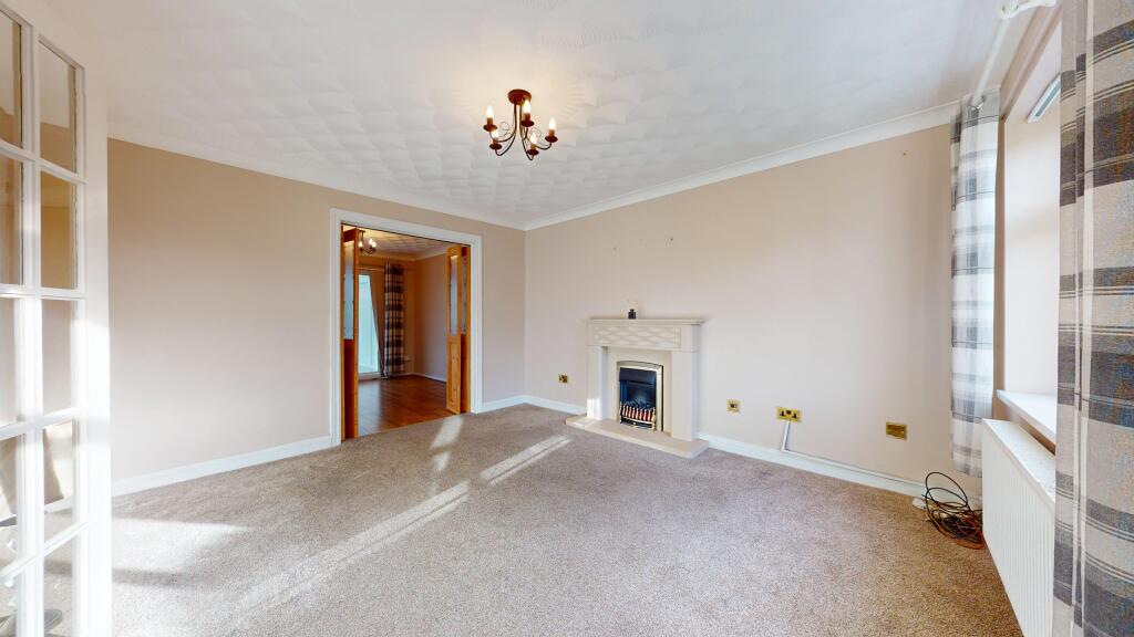 House in Cardiff, Thornhill - View 4