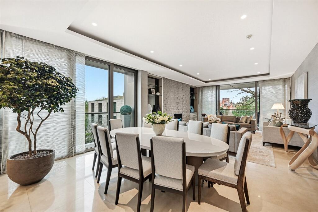 Main image of property: Hampstead Lane, Highgate, London, N6