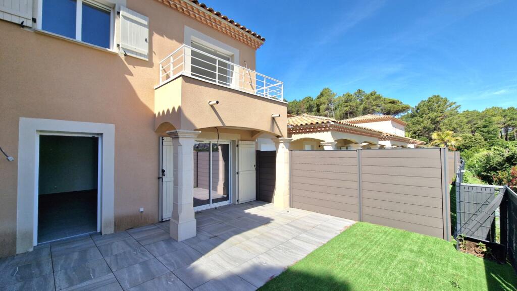 Main image of property: 83120 ste-maxime