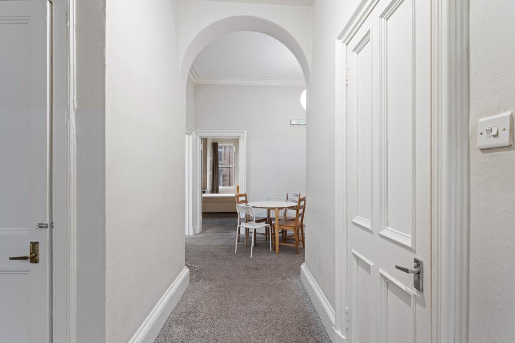 5 bedroom flat for rent