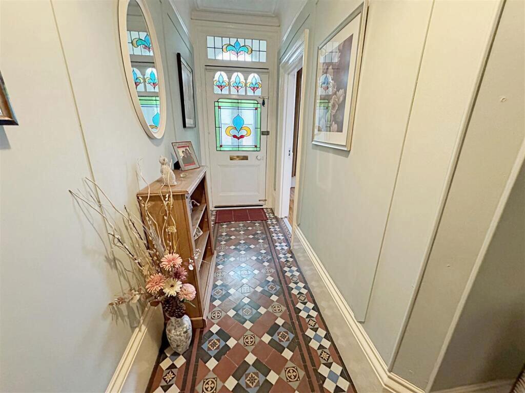 House in Grimsby, Wellow - View 3