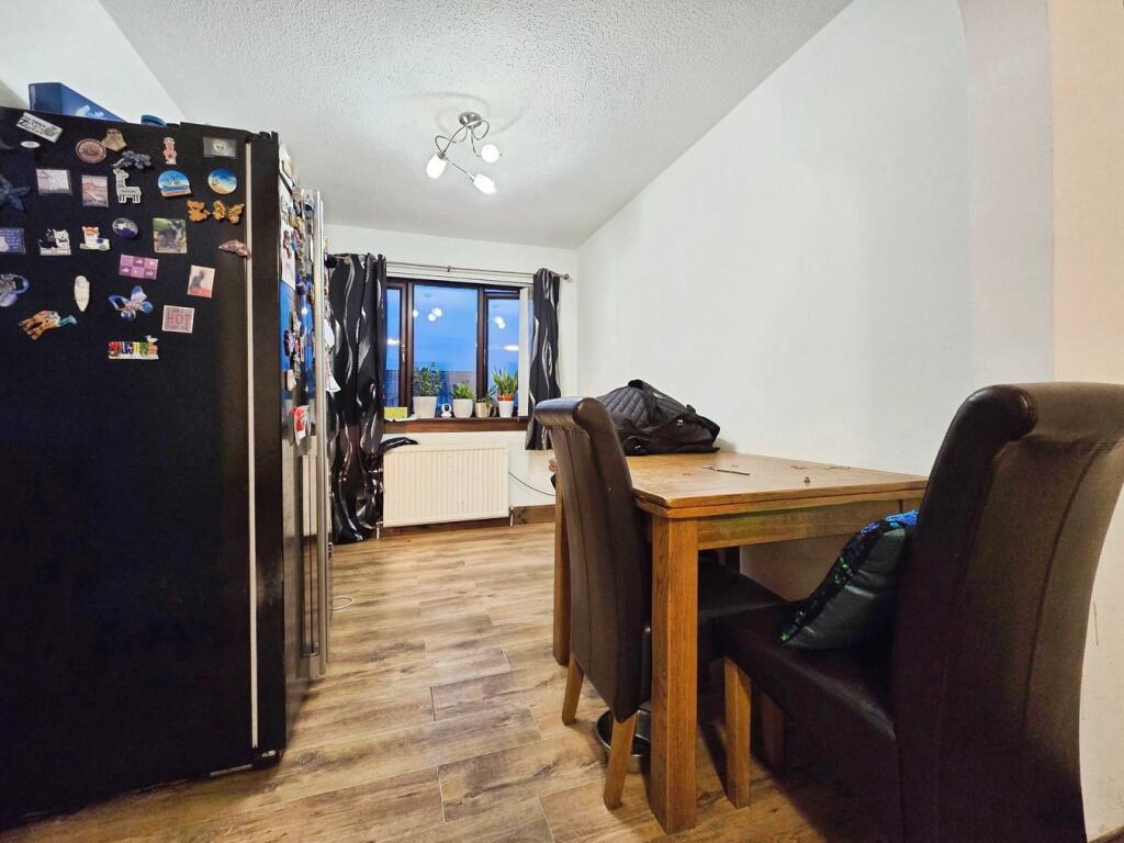 16, Garvine Road, Coylton, Ayr, KA6 photo 4