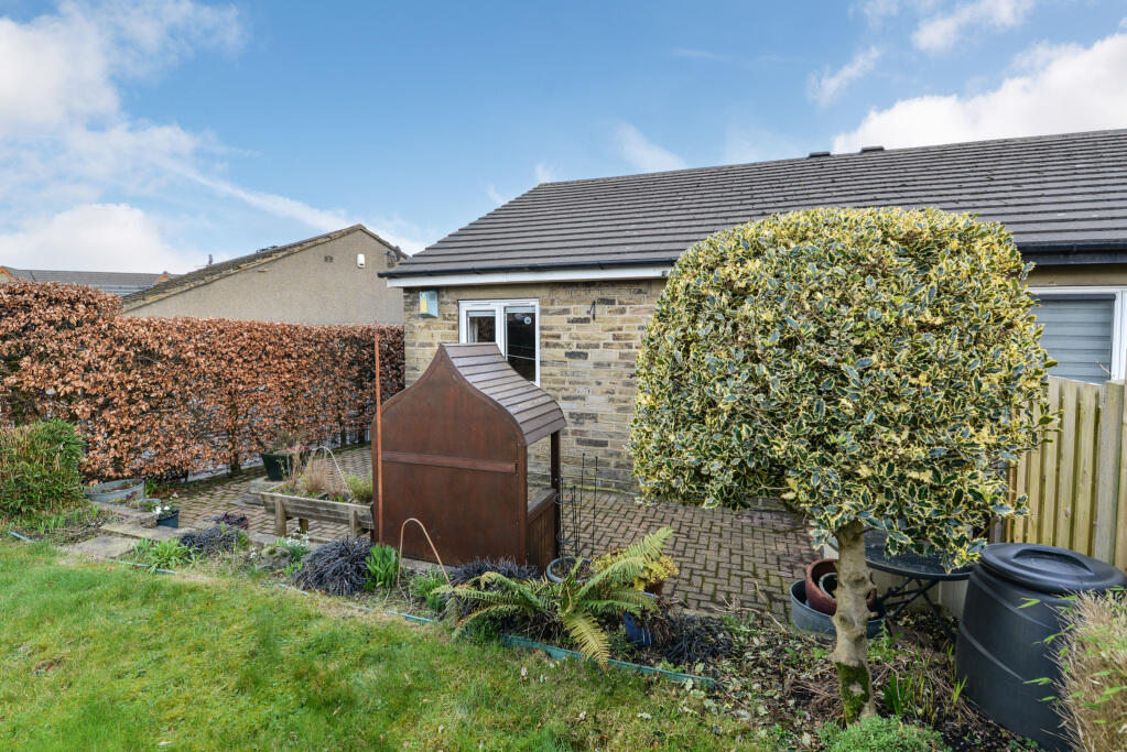 Additional image 16 of Lodge Gate Close, Denholme, West Yorkshire, BD13