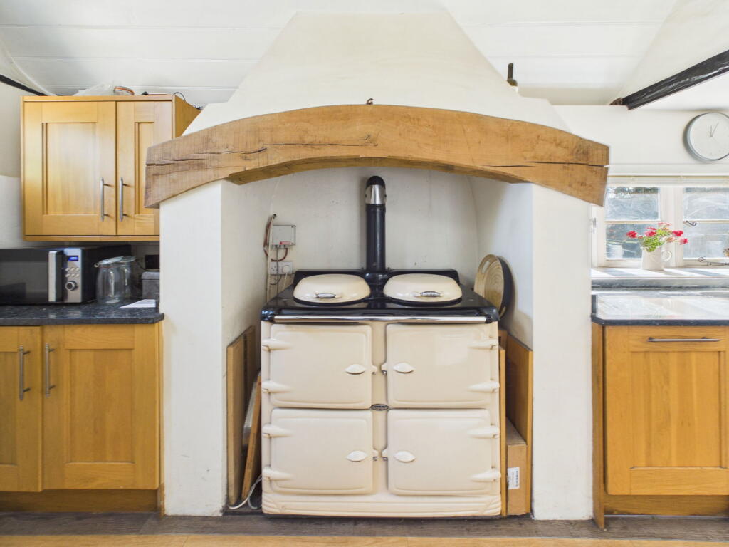 House in Maidstone, Langley - More