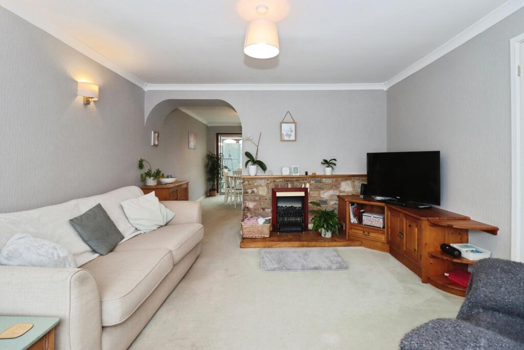 Underhill Road, Charfield, Wotton-under-Edge, Gloucestershire, GL12 photo 3