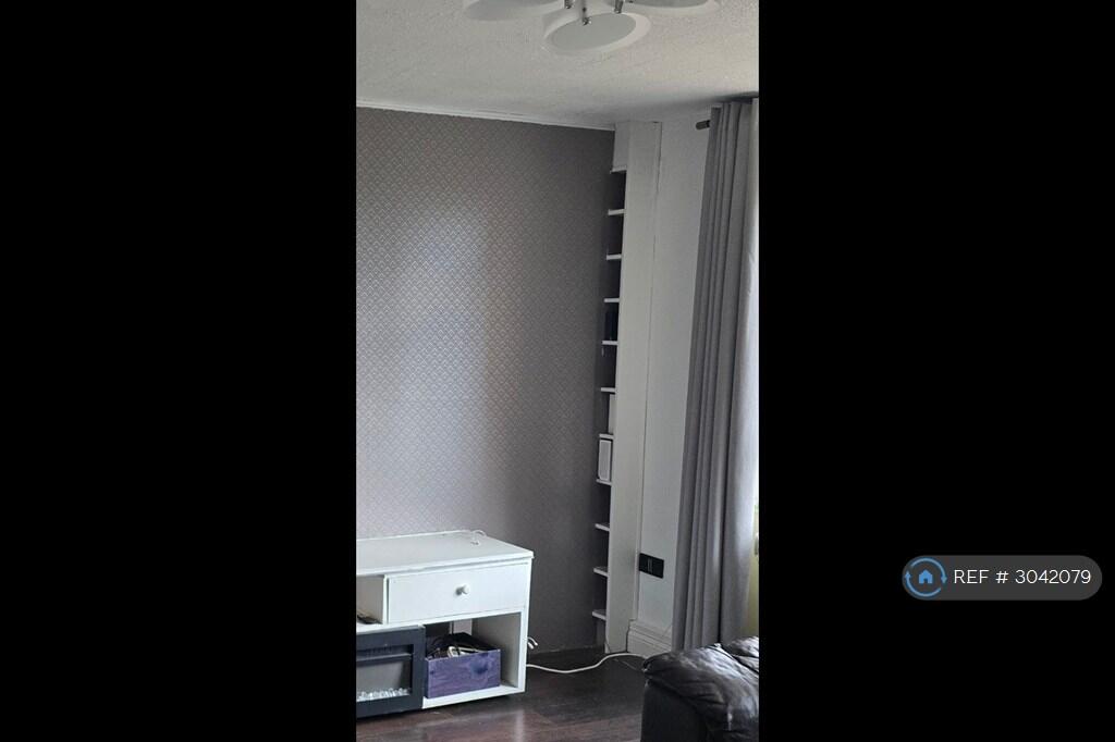 Apartment in London - View 3