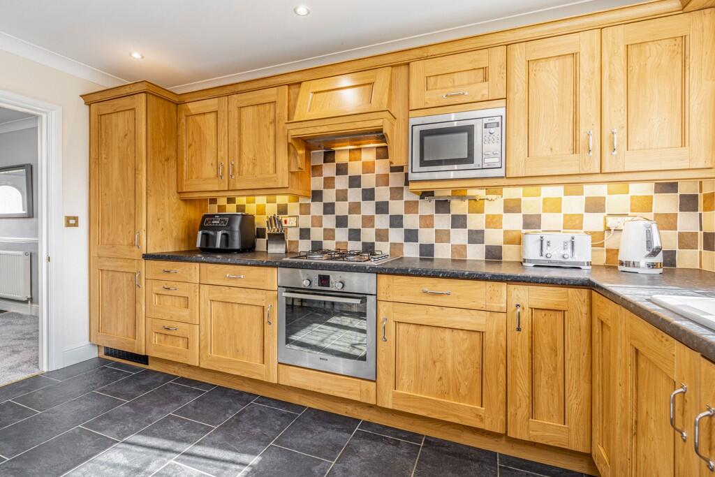 3-bed bungalow on Kenleigh Drive, Boston, PE21 0NQ, £325,000
